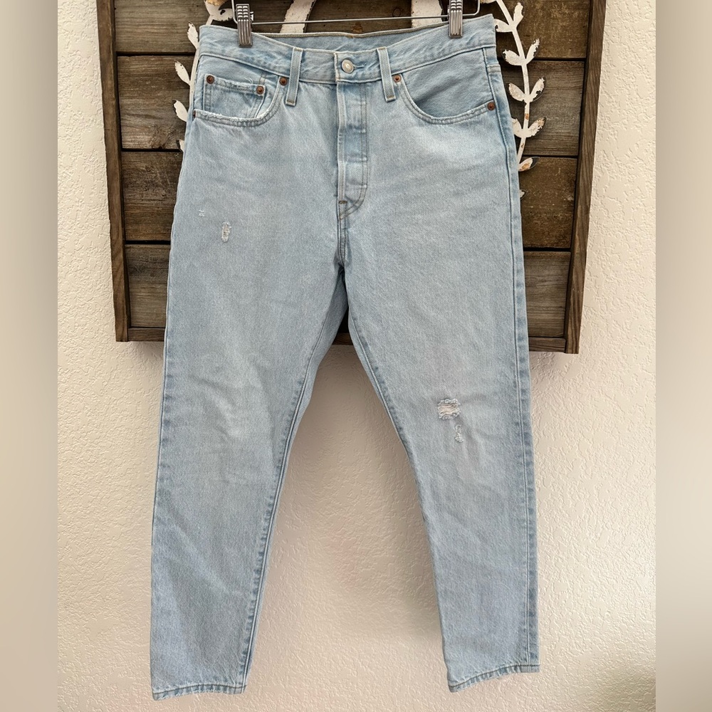 Levi’s 501S light wash cotton distressed denim jeans size‎ 29